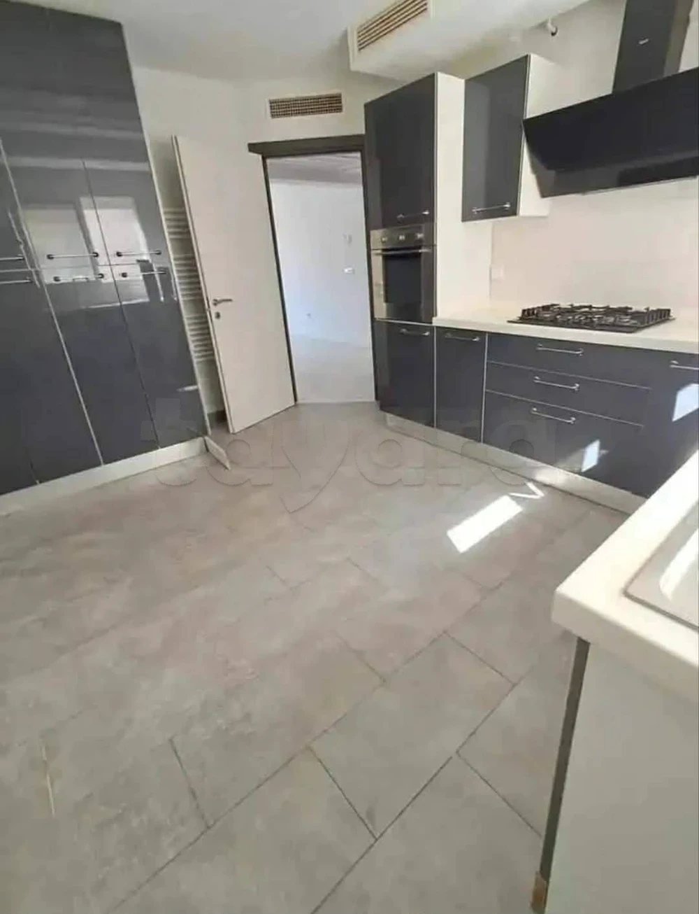 Ariana Ville&nbsp;Cite Ennasr 2&nbsp;Location&nbsp;Appart. 4 pi�ces&nbsp;Joli appartement s4 a ennasser 2