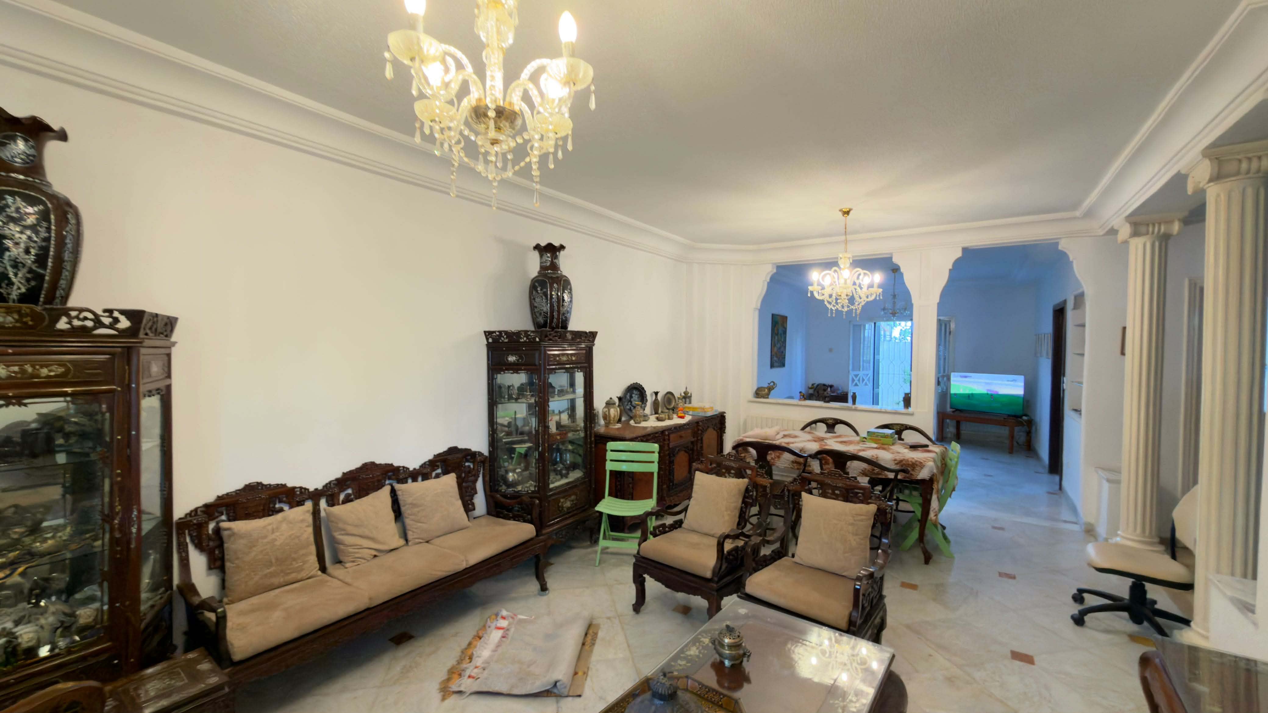 El Menzah&nbsp;El Menzah 9&nbsp;Vente&nbsp;Appart. 5 pi�ces+&nbsp;Un magnifique triplex situ� � menzah 9 a