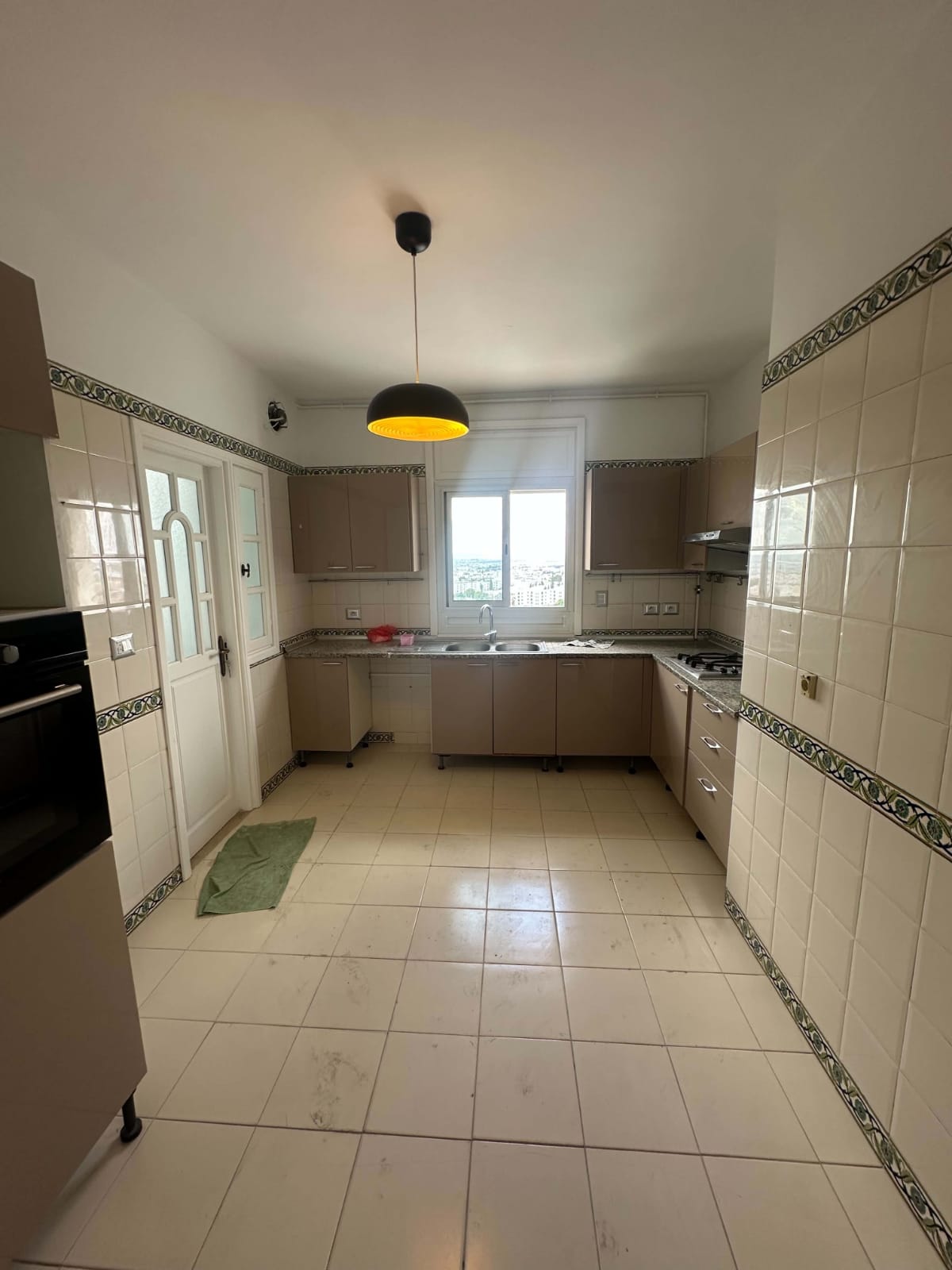 El Menzah&nbsp;El Manar 1&nbsp;Location&nbsp;Appart. 4 pi�ces&nbsp;Bel appart s4 a manar1