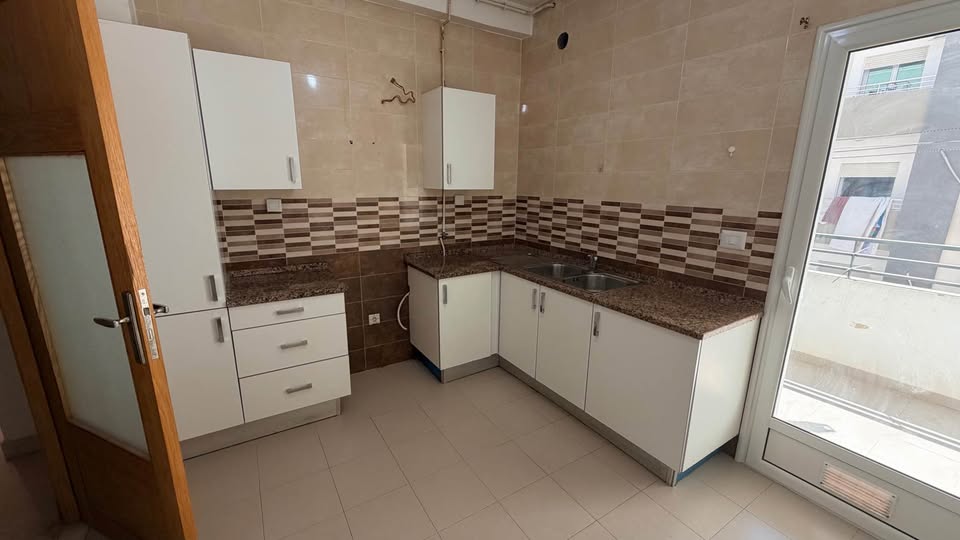 La Marsa&nbsp;El Aouina&nbsp;Location&nbsp;Appart. 2 pi�ces&nbsp;Sacieux s2 a cite wahatt
