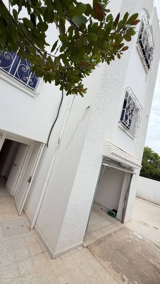 El Menzah&nbsp;El Manar 1&nbsp;Location&nbsp;Duplex&nbsp;Joli triplex s5 � manar 1