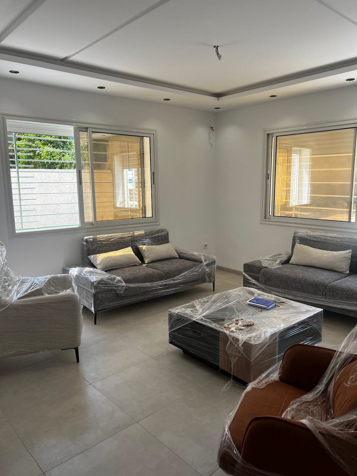 Hammam El Ghezaz&nbsp;Ezzahra&nbsp;Vente&nbsp;Appart. 2 pi�ces&nbsp;Luxueux appartement a plage ezzahra