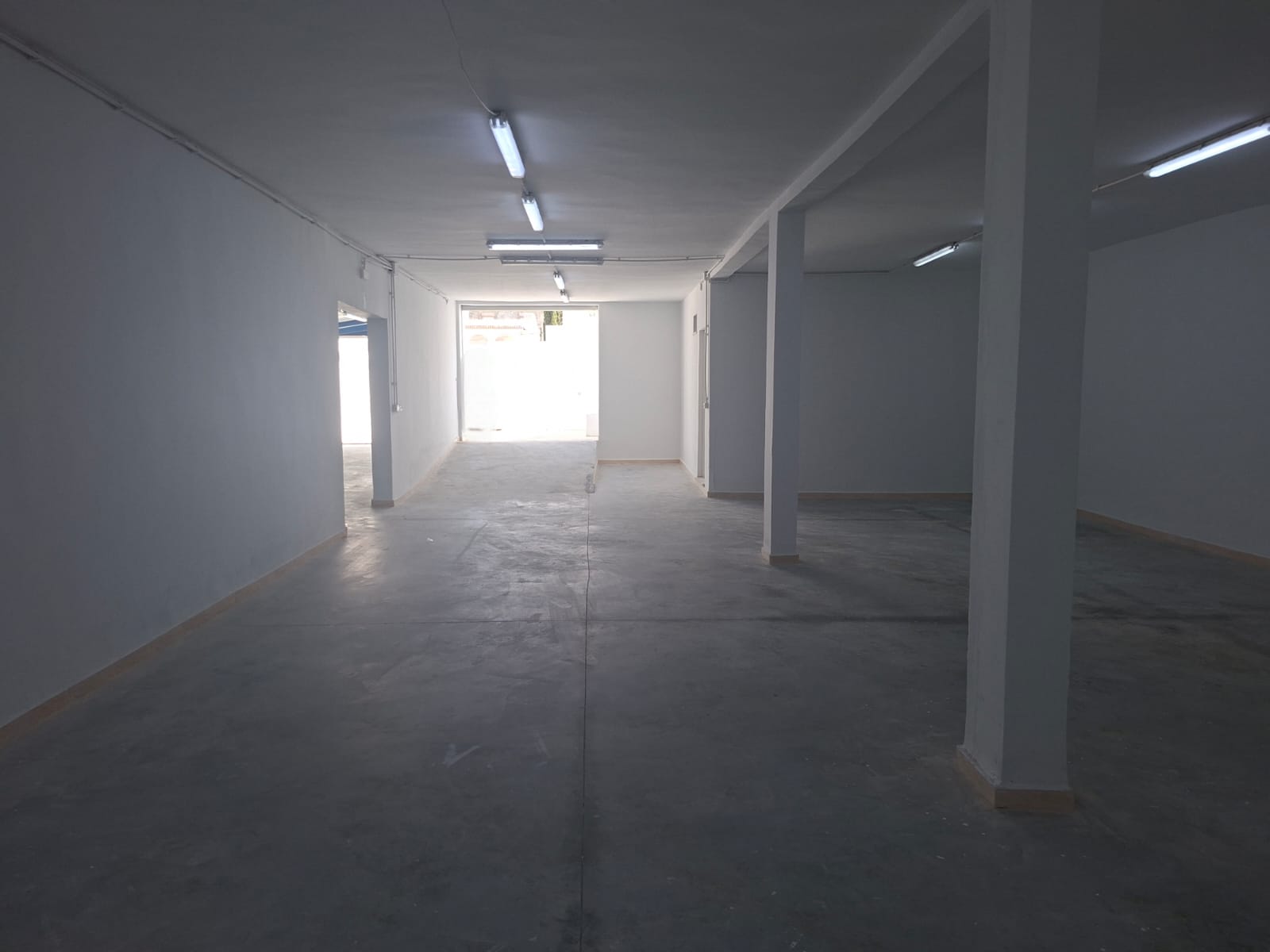 La Soukra&nbsp;Chotrana 1&nbsp;Location&nbsp;Surfaces&nbsp;D�p�t � la soukra 320m