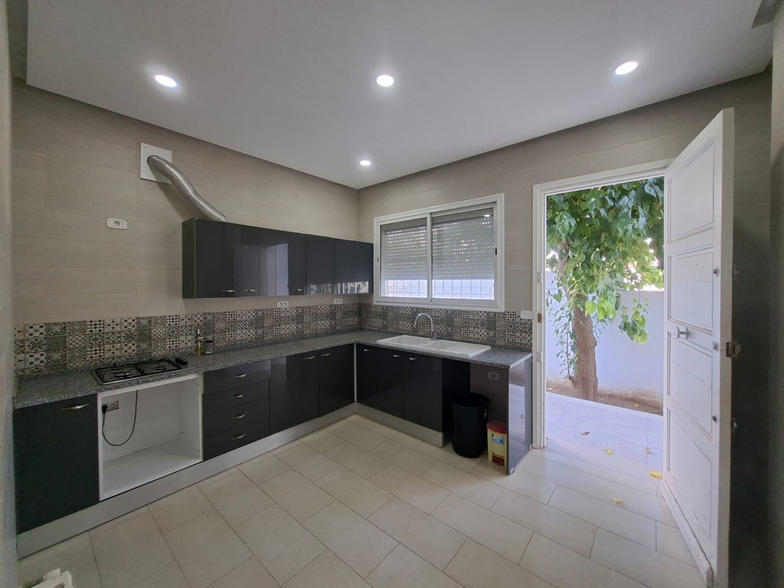 El Menzah&nbsp;Mutuelle Ville&nbsp;Location&nbsp;Maisons&nbsp;Rdc de villa � mutuelleville