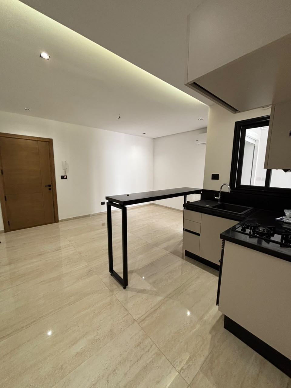 Ariana Ville&nbsp;Cite Ennasr 2&nbsp;Location&nbsp;Appart. 2 pi�ces&nbsp;Ennasr 2 appt s1 neuf haut stg