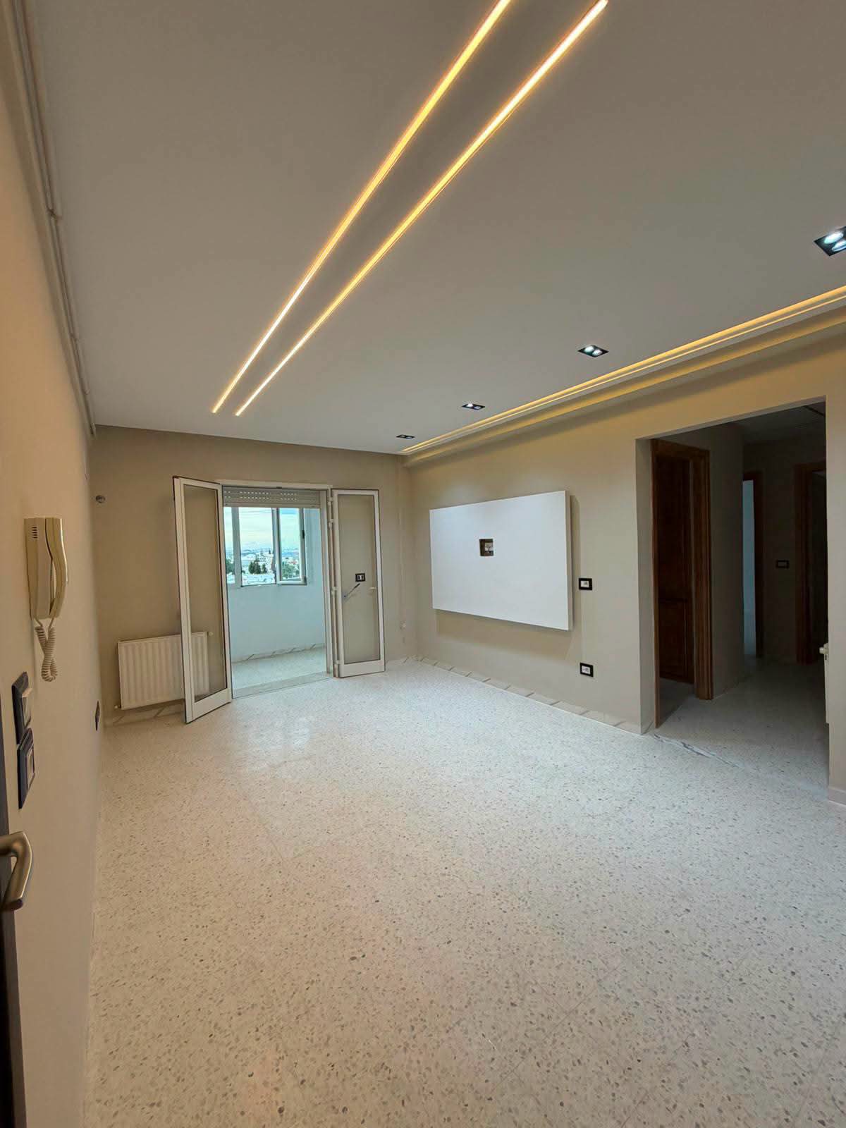 El Mourouj&nbsp;El Mourouj&nbsp;Location&nbsp;Appart. 2 pi�ces&nbsp;Apparemment a mourouj 6