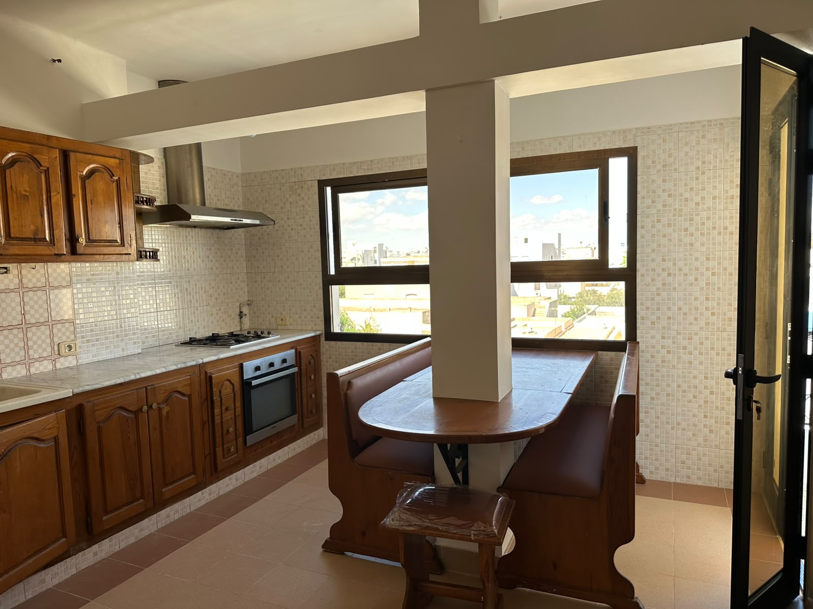 Hammam Sousse&nbsp;Hammam Sousse&nbsp;Location&nbsp;Appart. 3 pi�ces&nbsp;Appartement tout pr�s des commodit�s