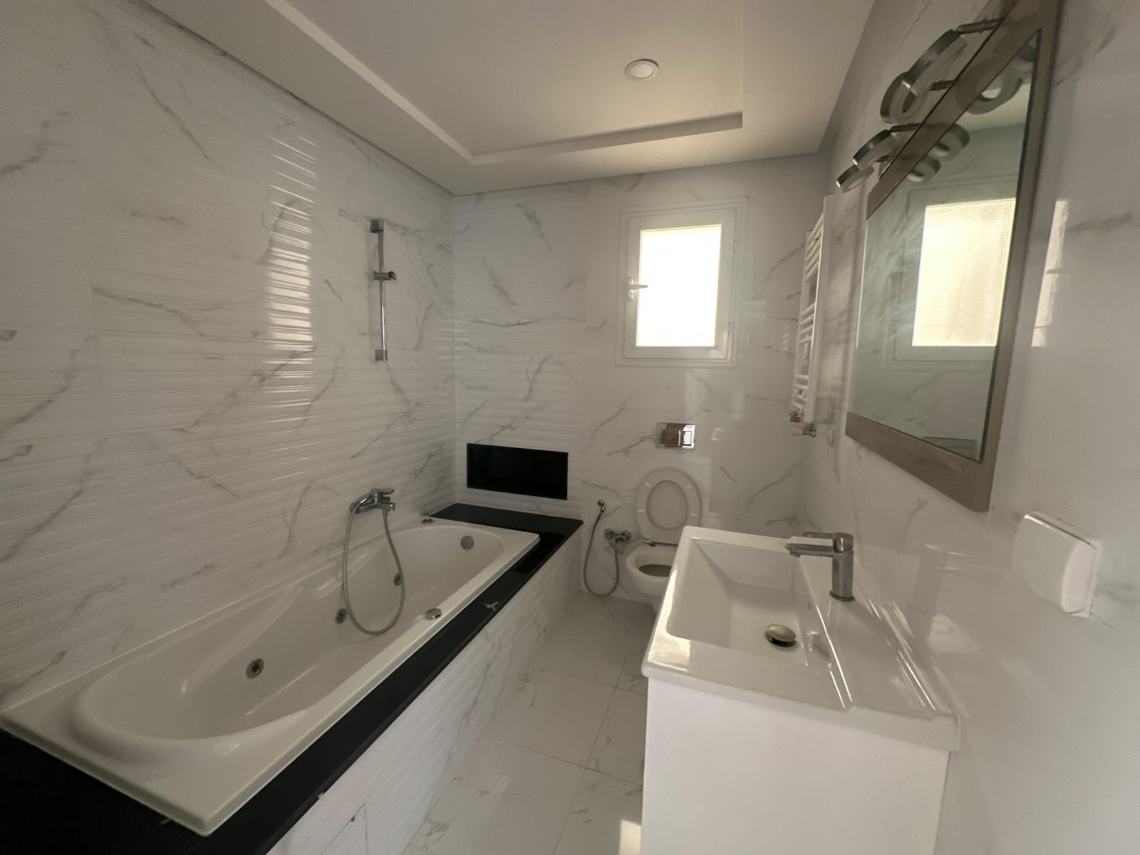 Hammam Sousse&nbsp;Hammam Sousse&nbsp;Vente&nbsp;Appart. 3 pi�ces&nbsp;Spacieux et standing appartement