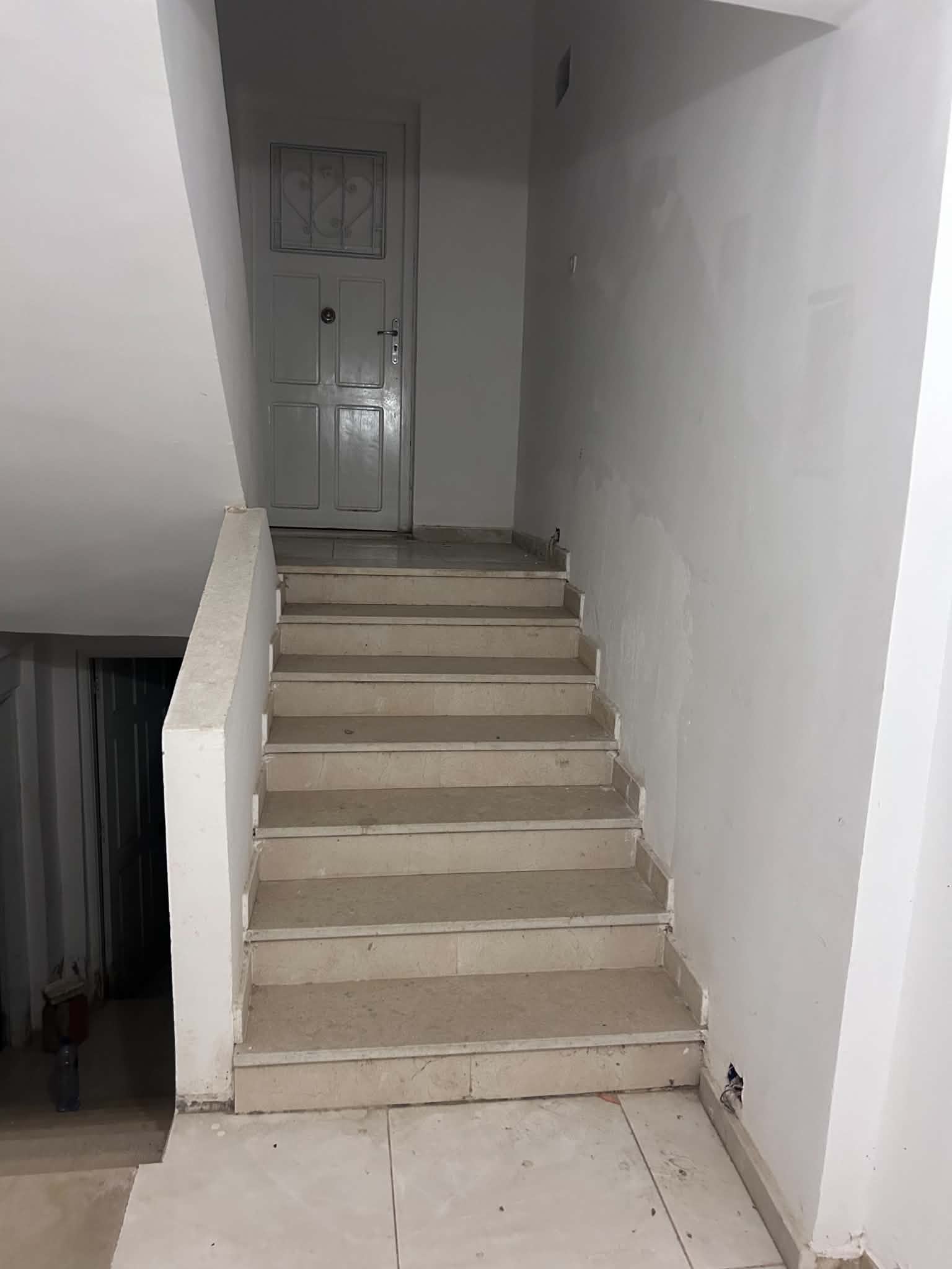 Ain Zaghouan&nbsp;Ain Zaghouan&nbsp;Location&nbsp;Appart. 1 pi�ce&nbsp;Cartier calme et securise