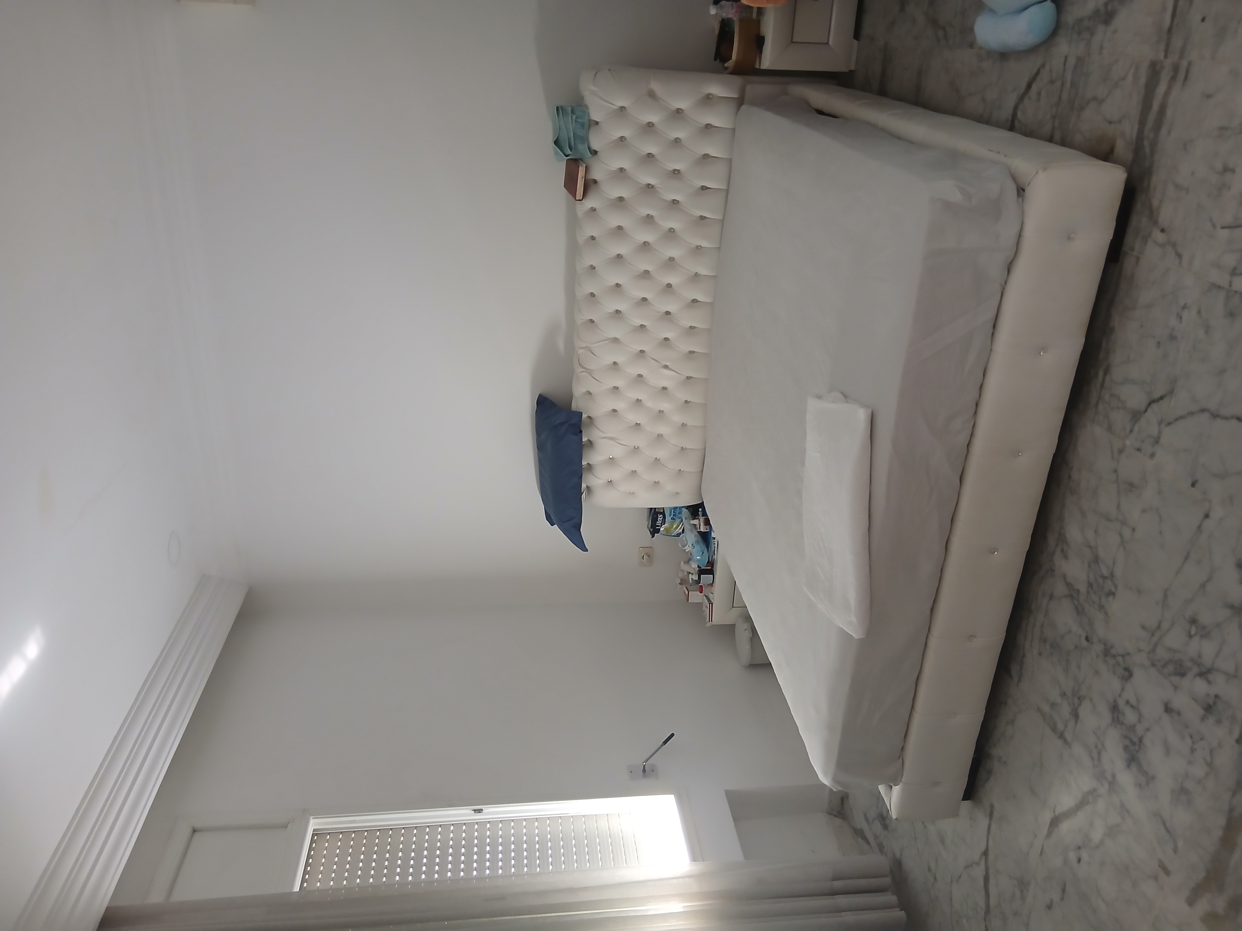 Mnihla&nbsp;Jardins d'el Menzah&nbsp;Vente&nbsp;Maisons&nbsp;Villa 2 niveaux aux jardkns menzah 1cot� mosqu�e