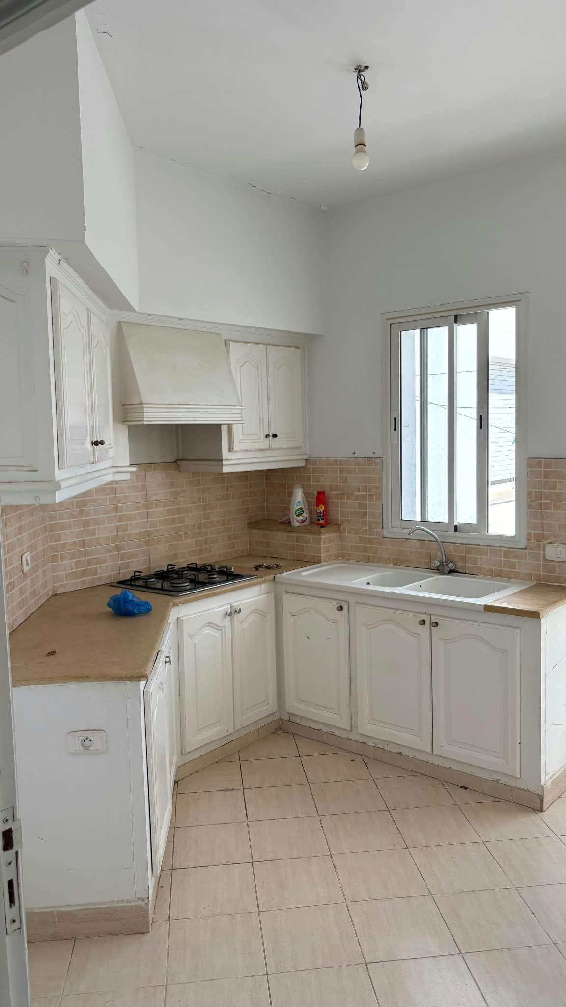 La Soukra&nbsp;La Soukra&nbsp;Location&nbsp;Appart. 4 pi�ces&nbsp;Appartement splus3 la soukra