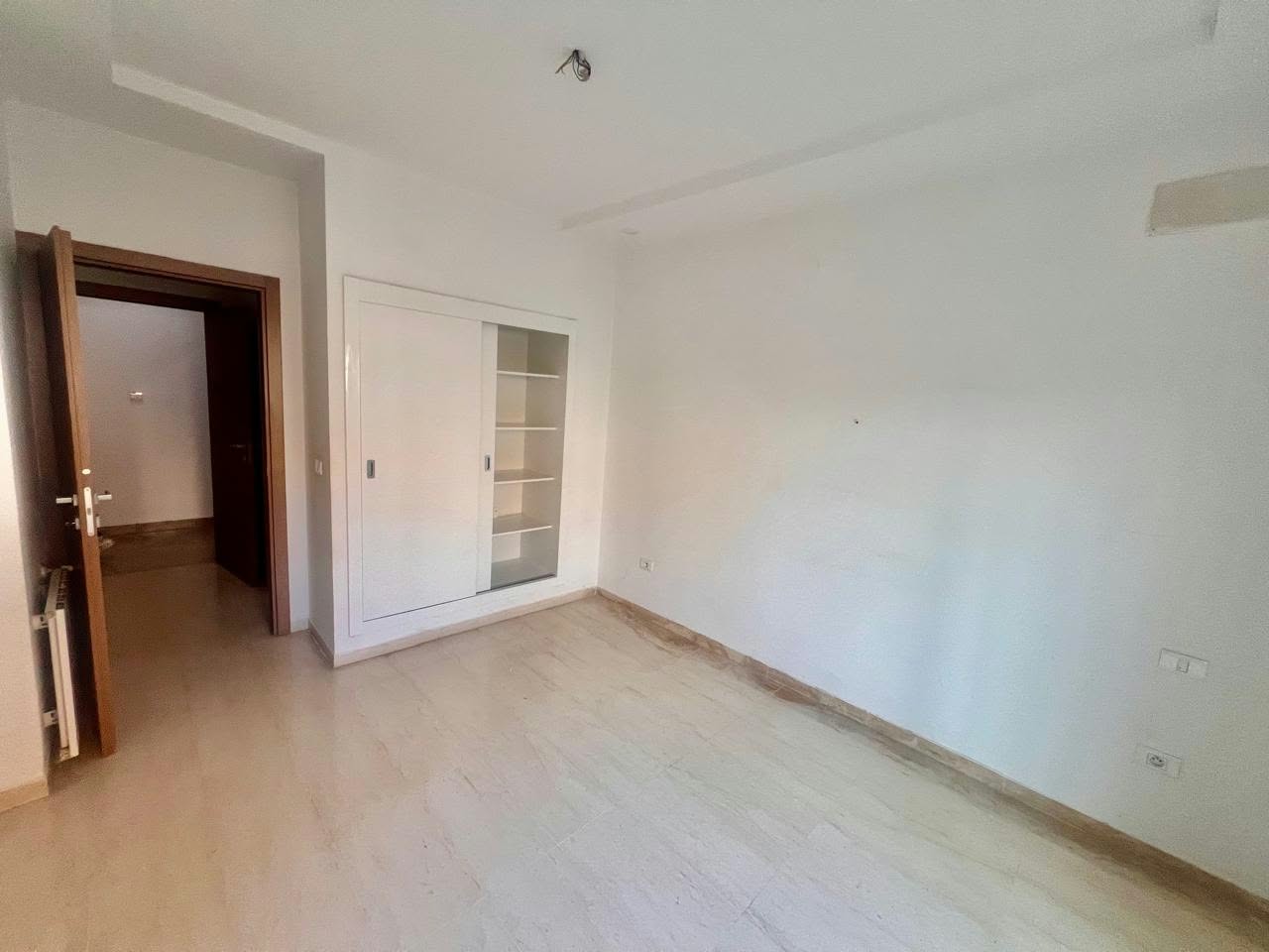 La Soukra&nbsp;Borj Louzir&nbsp;Location&nbsp;Appart. 4 pi�ces&nbsp;Splus2 avec jardin soukra borj louzir