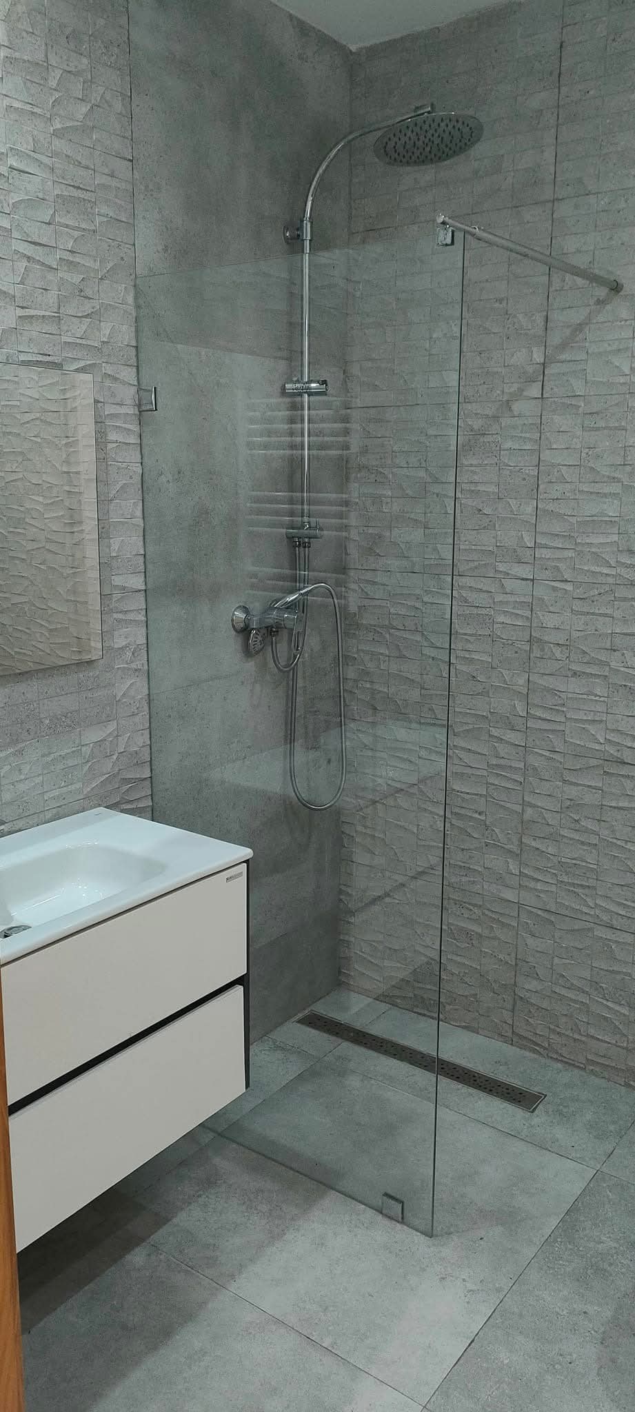 Ain Zaghouan&nbsp;Ain Zaghouan&nbsp;Location&nbsp;Appart. 3 pi�ces&nbsp;Etage de villa s2 haut standing