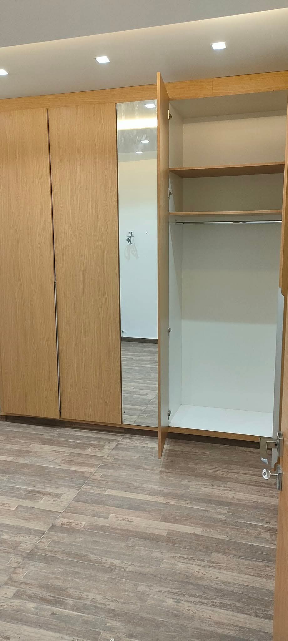 Ain Zaghouan&nbsp;Ain Zaghouan&nbsp;Location&nbsp;Appart. 3 pi�ces&nbsp;Etage de villa s2 haut standing