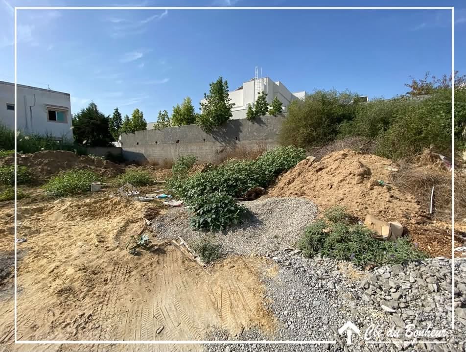 La Soukra&nbsp;Chotrana 3&nbsp;Terrain&nbsp;Terrain nu&nbsp;Superbe terrain � chotrana 3