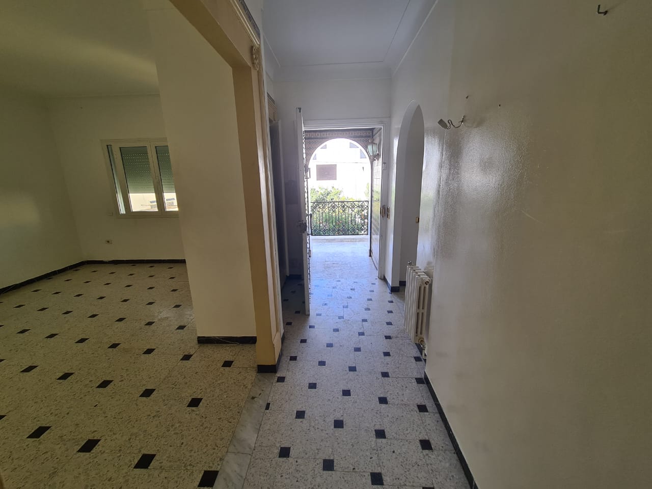 Nabeul&nbsp;Nabeul&nbsp;Location&nbsp;Appart. 4 pi�ces&nbsp;89eme etage de villa � nabeul