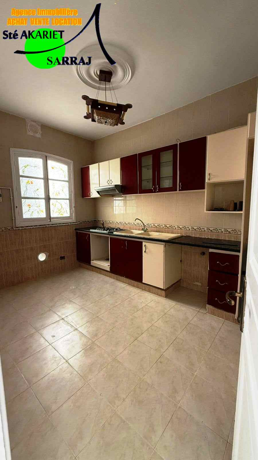 Sousse Jaouhara&nbsp;Khezama Ouest&nbsp;Vente&nbsp;Maisons&nbsp;1�r �tage de villa entr� ind�pandant khzema ouest