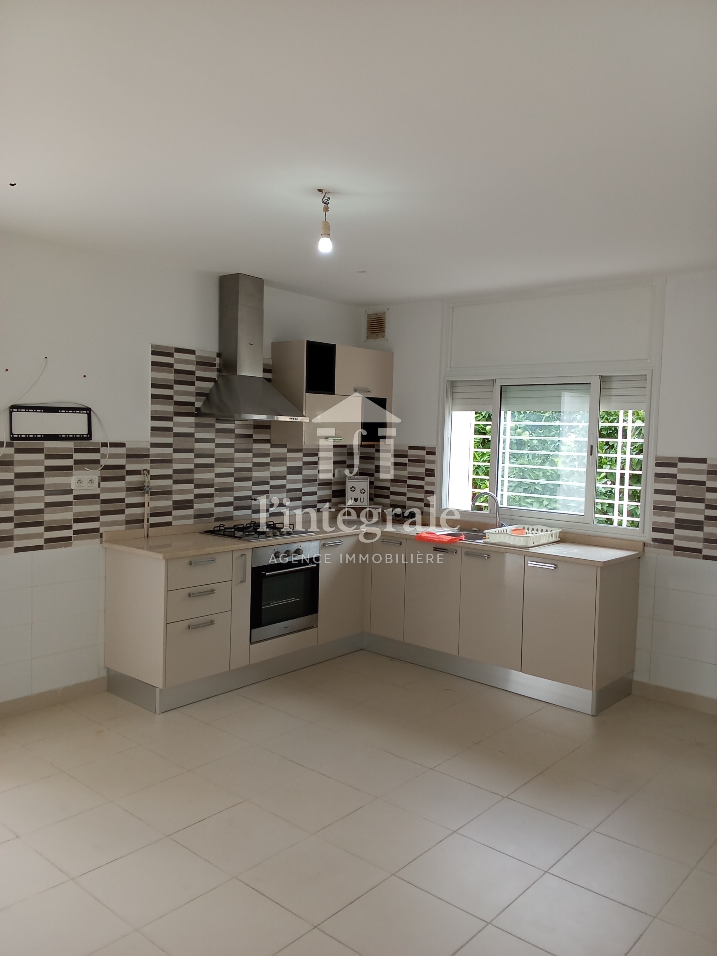 Ariana Ville&nbsp;Cite Ennasr 2&nbsp;Location&nbsp;Appart. 2 pi�ces&nbsp;S1 avec jardin