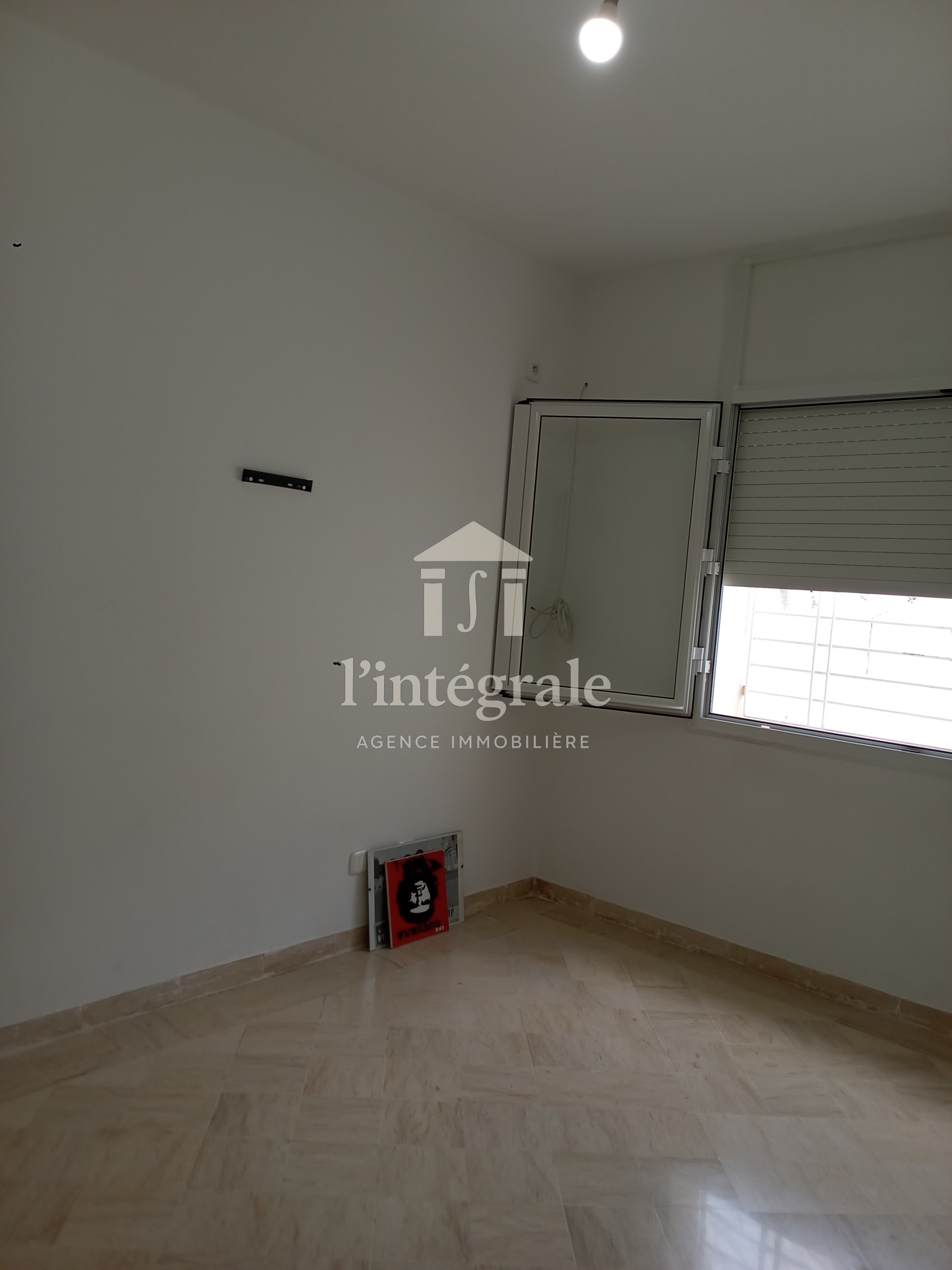 Ariana Ville&nbsp;Cite Ennasr 2&nbsp;Location&nbsp;Appart. 2 pi�ces&nbsp;S1 avec jardin