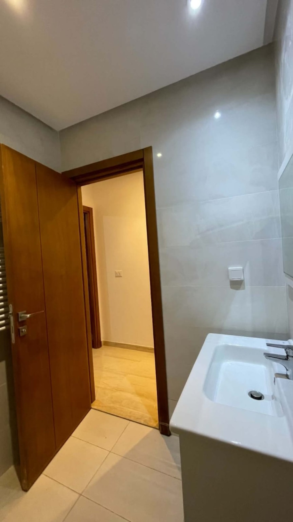 El Mourouj&nbsp;Cite El Mourouj 3 Bis&nbsp;Vente&nbsp;Appart. 1 pi�ce&nbsp;S1 haut standing � mourouj 6 60 m