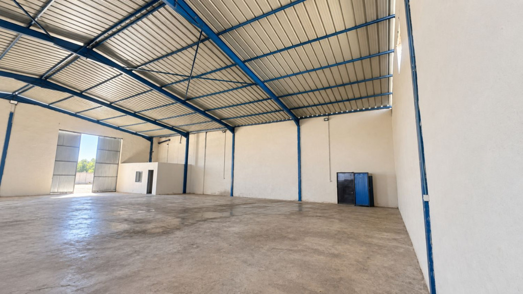 Mornag&nbsp;Bou Jerdga&nbsp;Bureaux & Commerces&nbsp;Fond de Commerce&nbsp;D�p�t neuf 1 00 m � � na�ssen