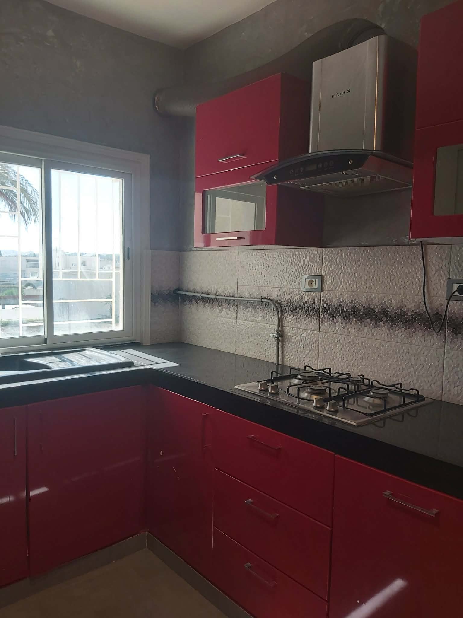 La Soukra&nbsp;Borj Louzir&nbsp;Location&nbsp;Appart. 4 pi�ces&nbsp;�tage de villa 2�me �tage � borj louzir ariana