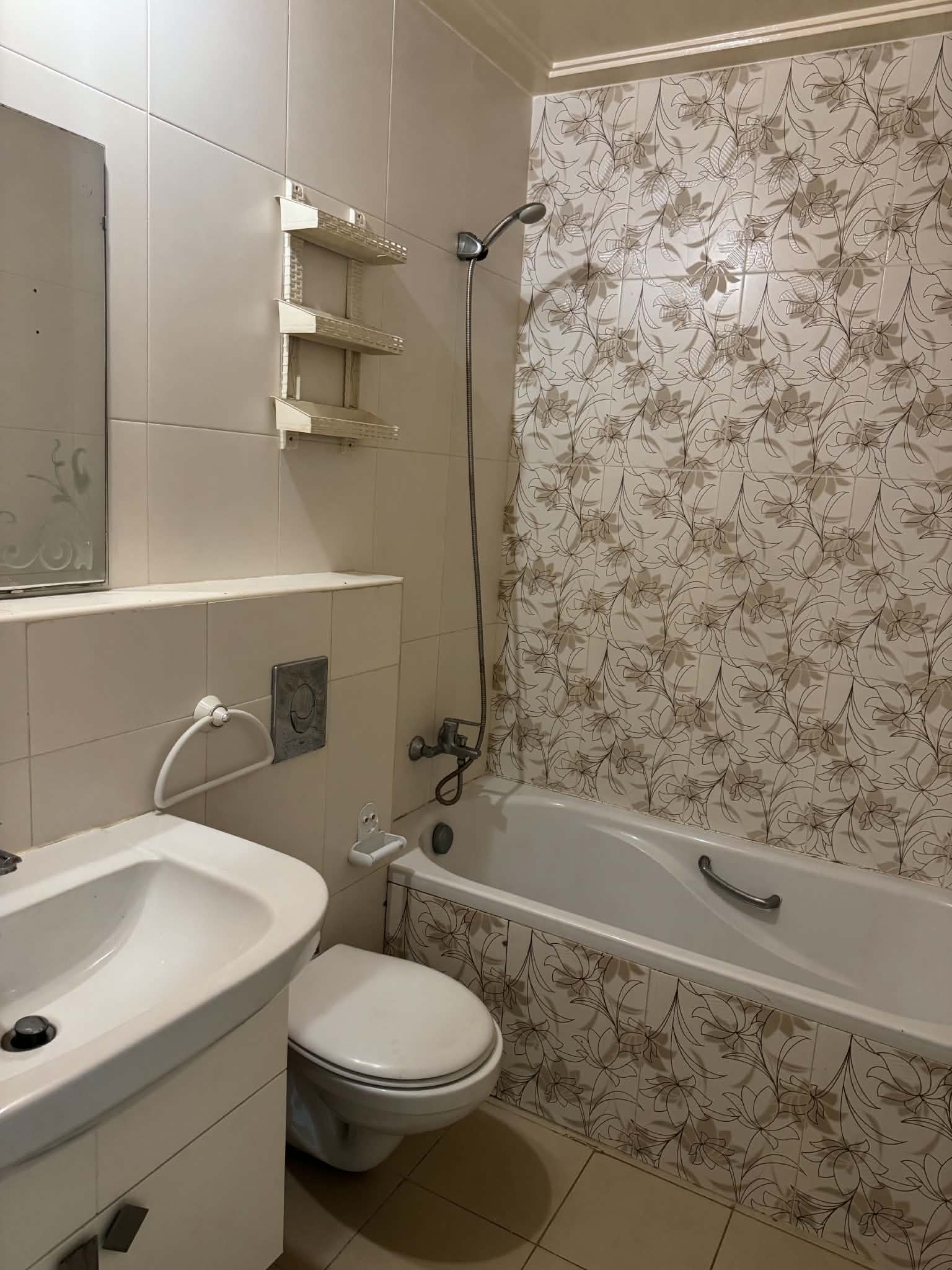 La Marsa&nbsp;Cite Bhar Lazreg&nbsp;Location&nbsp;Appart. 2 pi�ces&nbsp;Salon deux chambres a la marsa