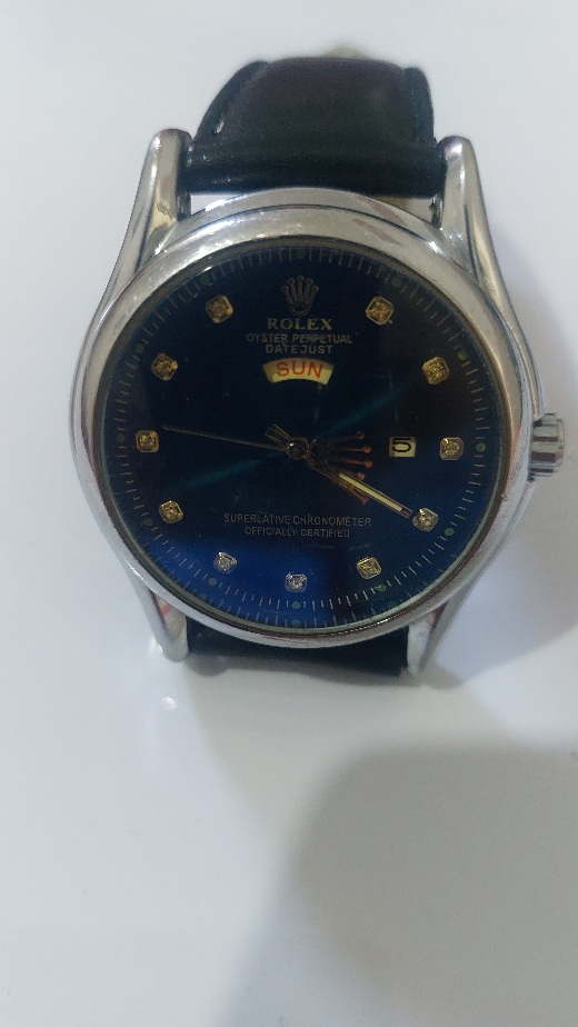 Le Bardo&nbsp;Le Bardo&nbsp;Autre&nbsp;Autre&nbsp;Montre style rolex datejust bracelet cuir bon �tat