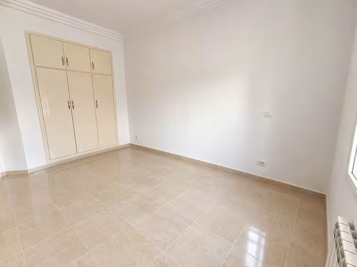 La Soukra&nbsp;La Soukra&nbsp;Vente&nbsp;Appart. 3 pi�ces&nbsp;S2 la nouvelle soukra 325 md