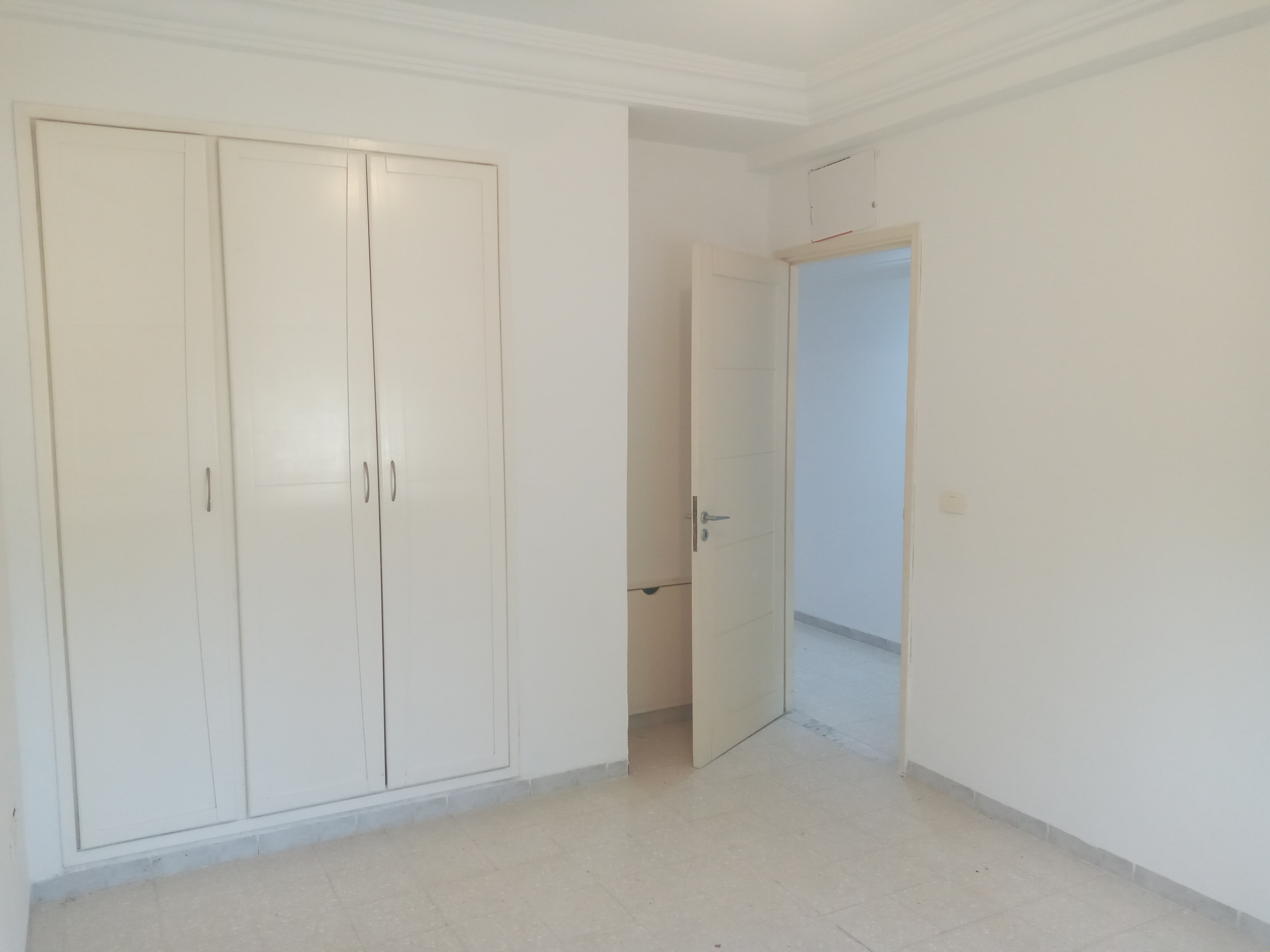 La Soukra&nbsp;La Soukra&nbsp;Location&nbsp;Appart. 4 pi�ces&nbsp;Bel s3 soukra ppk ssol