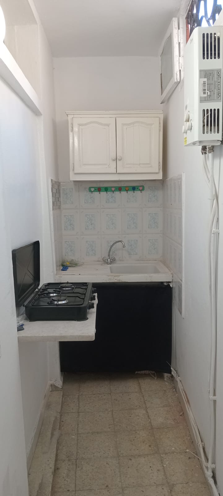 Mnihla&nbsp;Cite Ennasr&nbsp;Location&nbsp;Appart. 1 pi�ce&nbsp;Un petit studio meubl� cit� intilaka