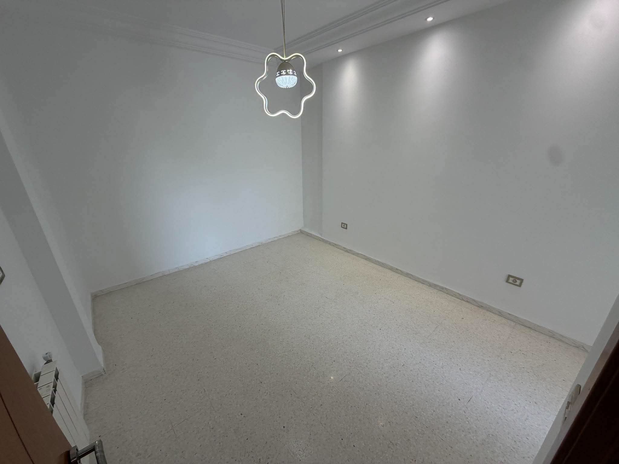 Raoued&nbsp;Cite Ennkhilet&nbsp;Location&nbsp;Appart. 2 pi�ces&nbsp;S1 ennkhilete 1050 d
