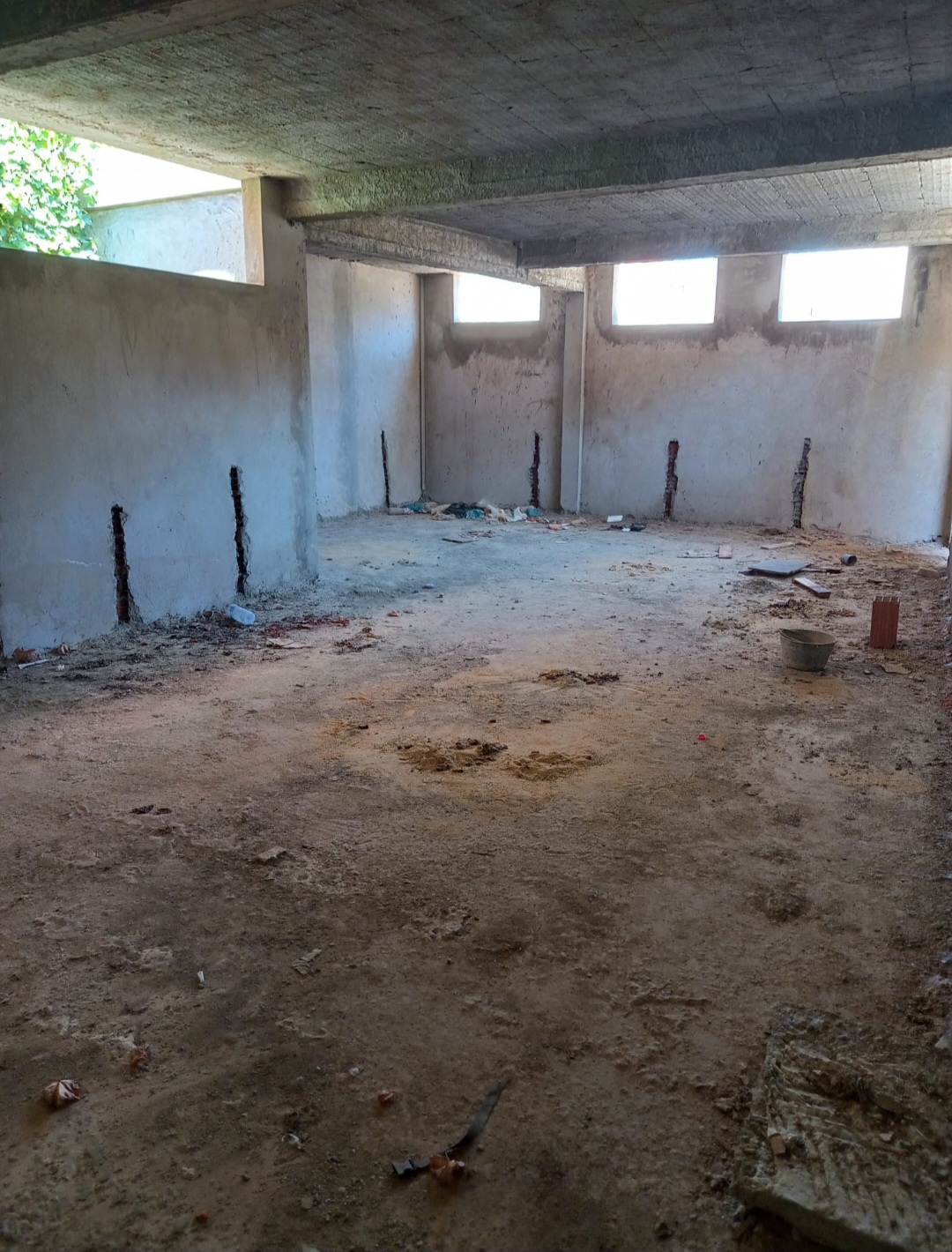 Douar Hicher&nbsp;Cite Khaled Ibn El Walid&nbsp;Location&nbsp;Surfaces&nbsp;Depot ou petit atelier