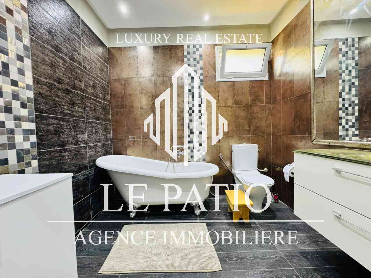 Carthage&nbsp;Salambo&nbsp;Location&nbsp;Appart. 4 pi�ces&nbsp;Rez de chaussee de villa meuble a carthage