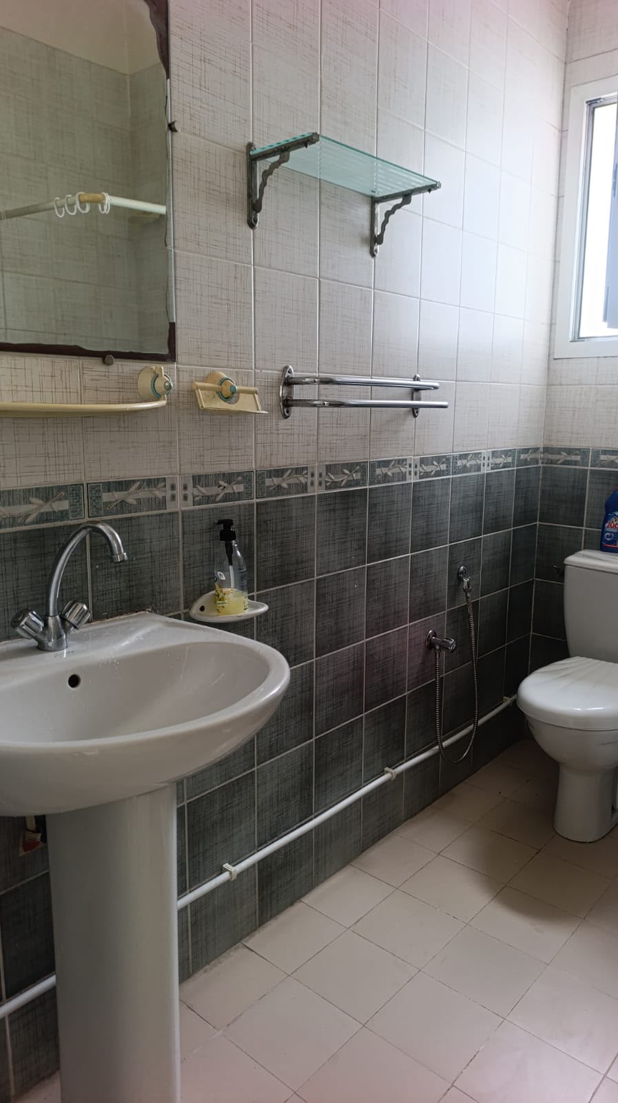 Mnihla&nbsp;Jardins d'el Menzah&nbsp;Location&nbsp;Appart. 2 pi�ces&nbsp;Appartement s1 � jardin d'el menzah 1