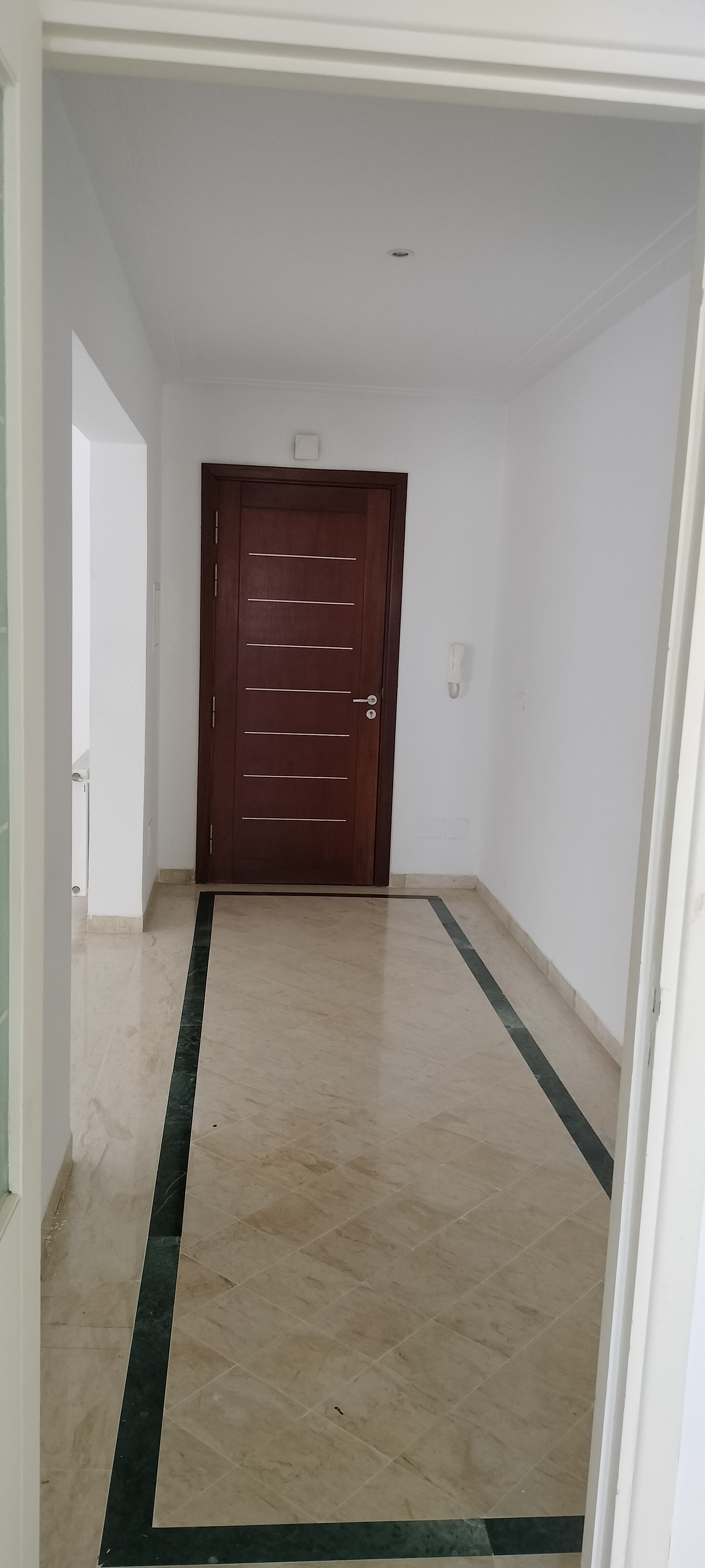 El Menzah&nbsp;El Menzah 9&nbsp;Vente&nbsp;Appart. 4 pi�ces&nbsp;Jolie appart s3 jardin menzeh 2 avec parking
