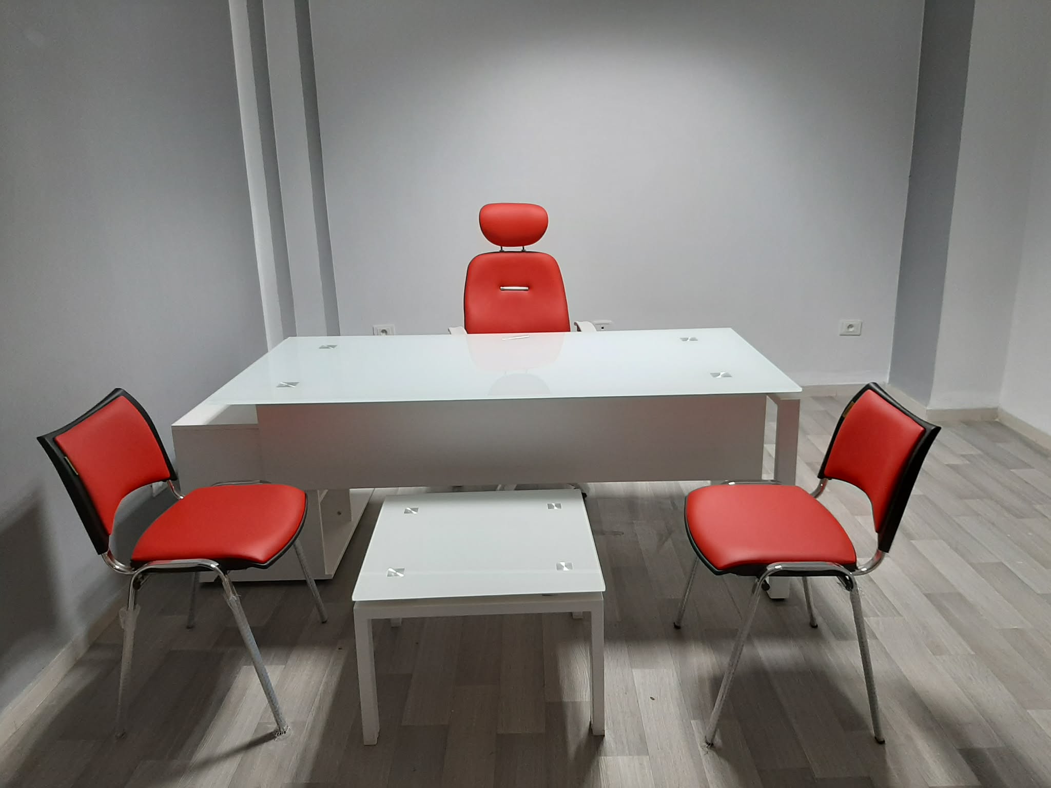 Bab Bhar&nbsp;Montplaisir&nbsp;Bureaux & Commerces&nbsp;Bureau&nbsp;Bureau avec hall et 1 pi�ce