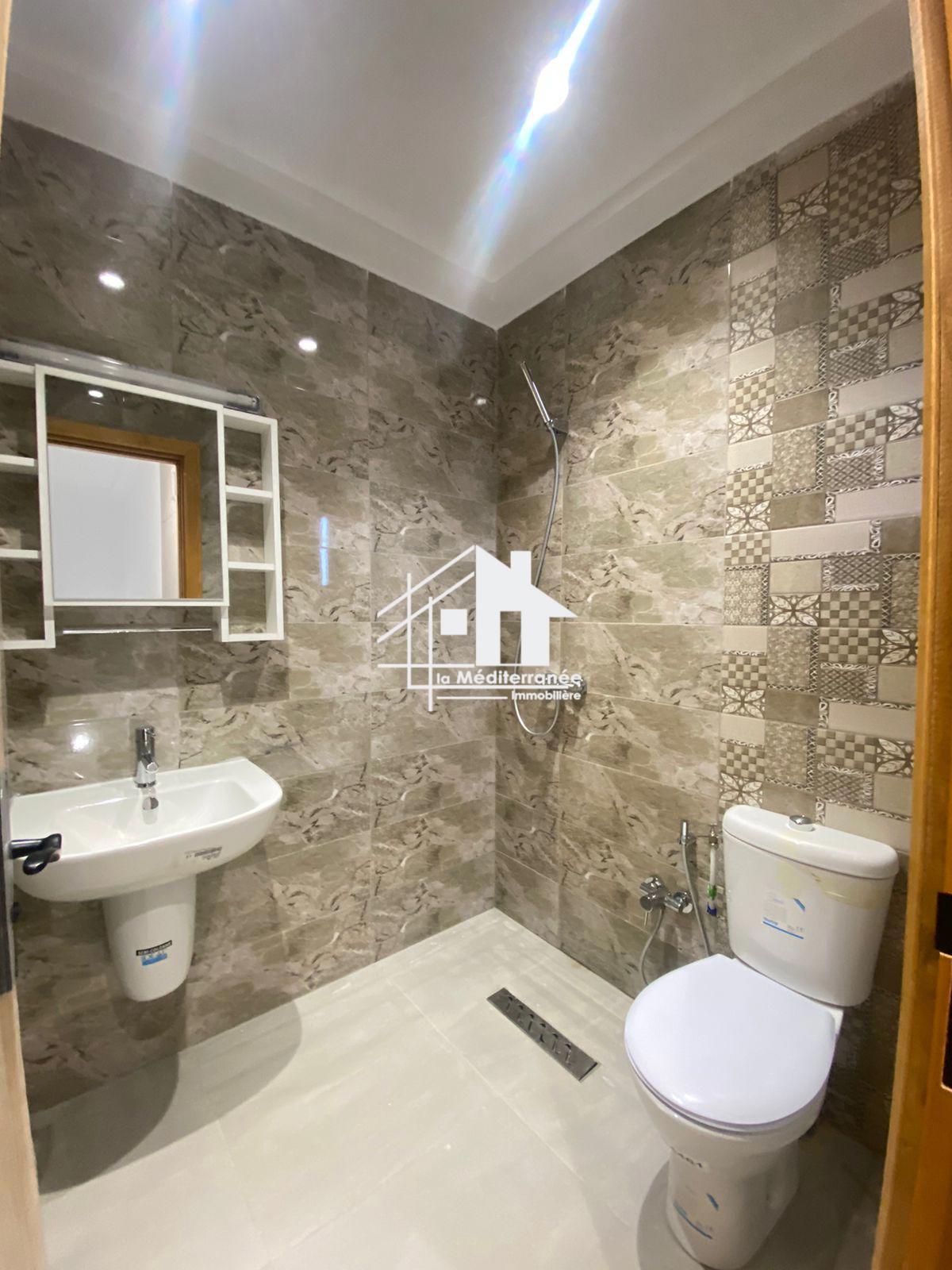 Le Bardo&nbsp;Le Bardo&nbsp;Vente&nbsp;Appart. 5 pi�ces+&nbsp;Villa s8 avec jardin au bardo