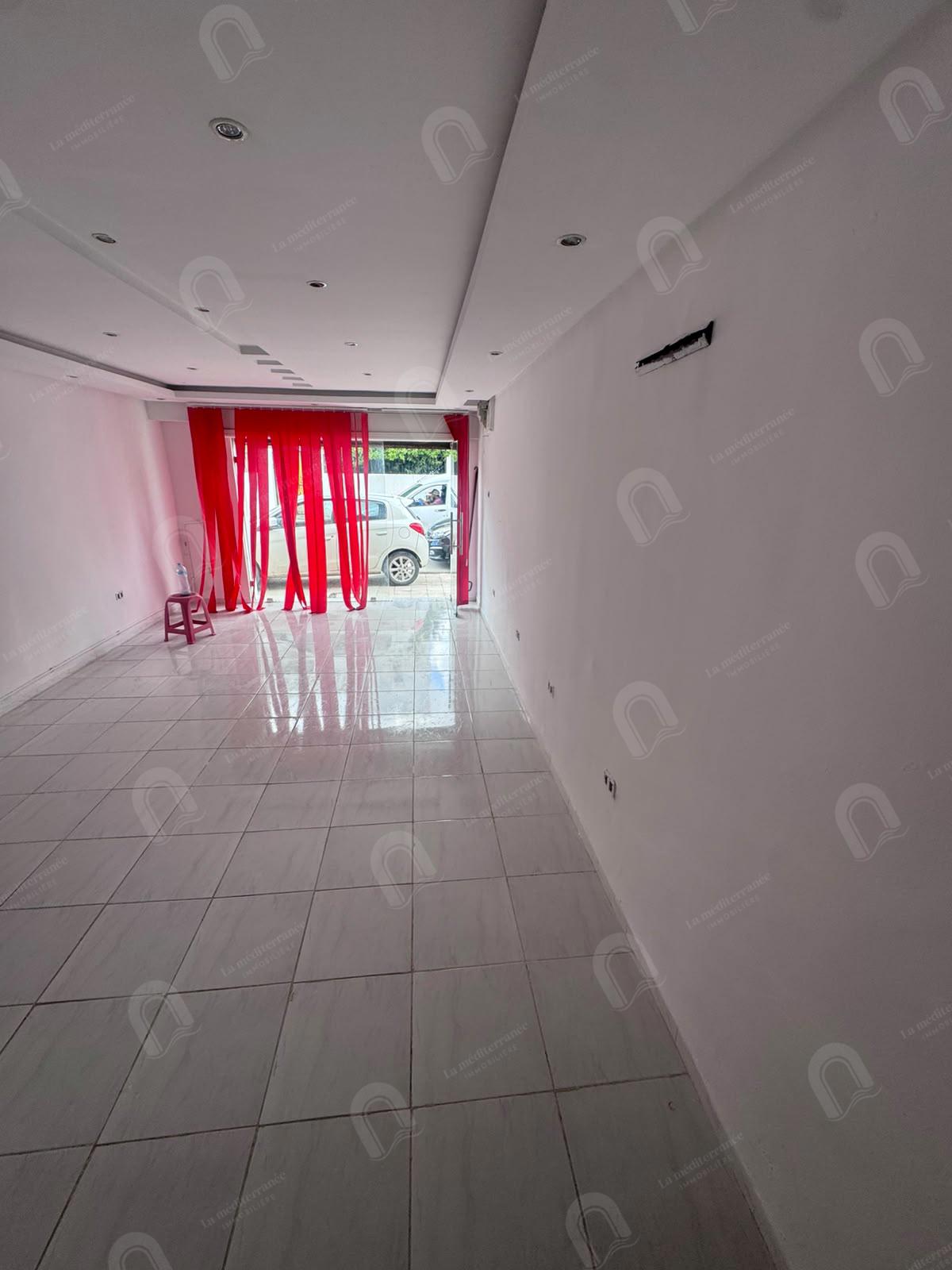 Mannouba&nbsp;Denden&nbsp;Bureaux & Commerces&nbsp;Autre&nbsp;Un local commercial � denden