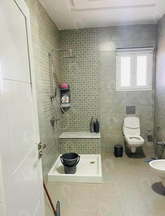 El Hrairia&nbsp;El Hrairia&nbsp;Location&nbsp;Appart. 4 pi�ces&nbsp;Un �tage de villa s4 hst
