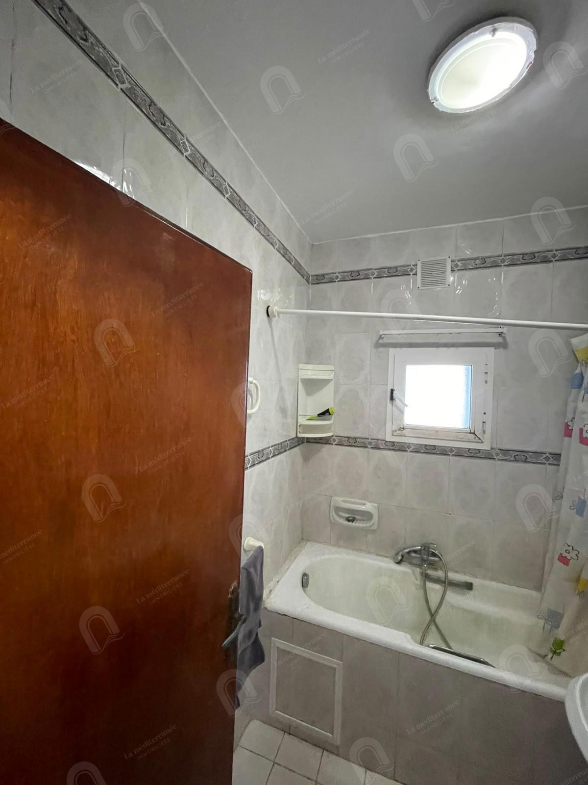 Le Bardo&nbsp;Khaznadar&nbsp;Vente&nbsp;Appart. 4 pi�ces&nbsp;Un appartement 2s3 � khaznadar