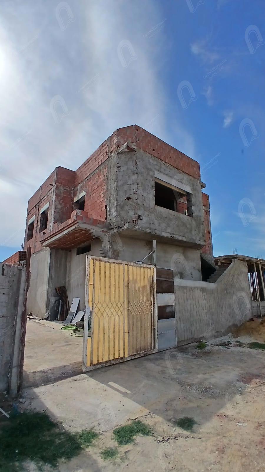 Oued Ellil&nbsp;Cite Bejoua 2&nbsp;Vente&nbsp;Maisons&nbsp;Une maison r1 inachev�e