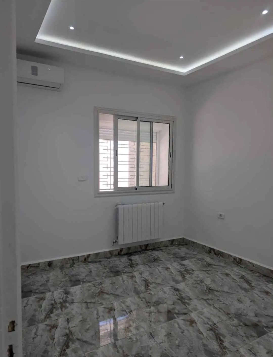 Ettahrir&nbsp;Cite Du Jardin&nbsp;Location&nbsp;Appart. 3 pi�ces&nbsp;Un �tage de villa s2 au rdc