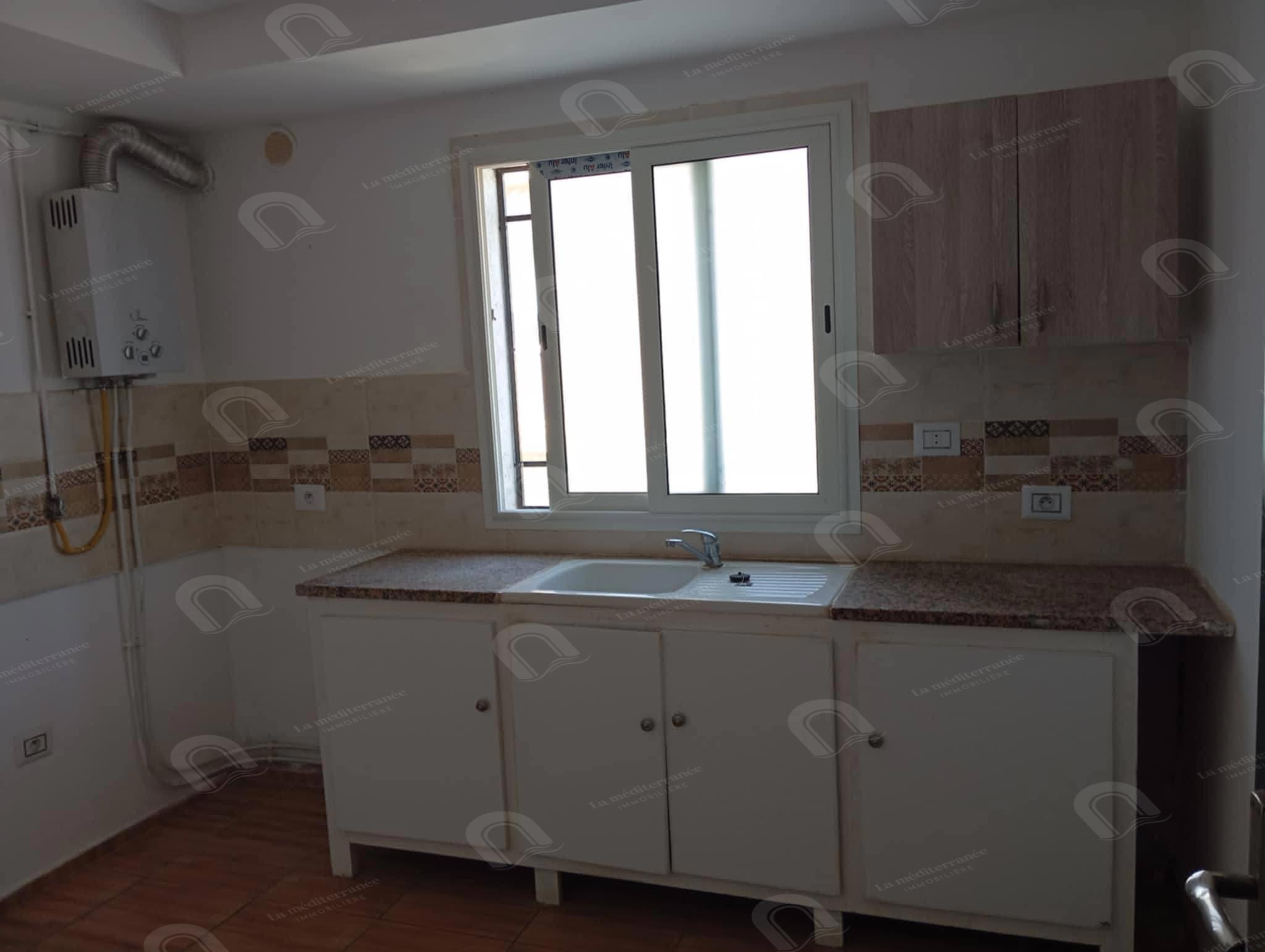 El Hrairia&nbsp;El Hrairia&nbsp;Location&nbsp;Appart. 3 pi�ces&nbsp;Un �tage de villa s1 a cit� el waha