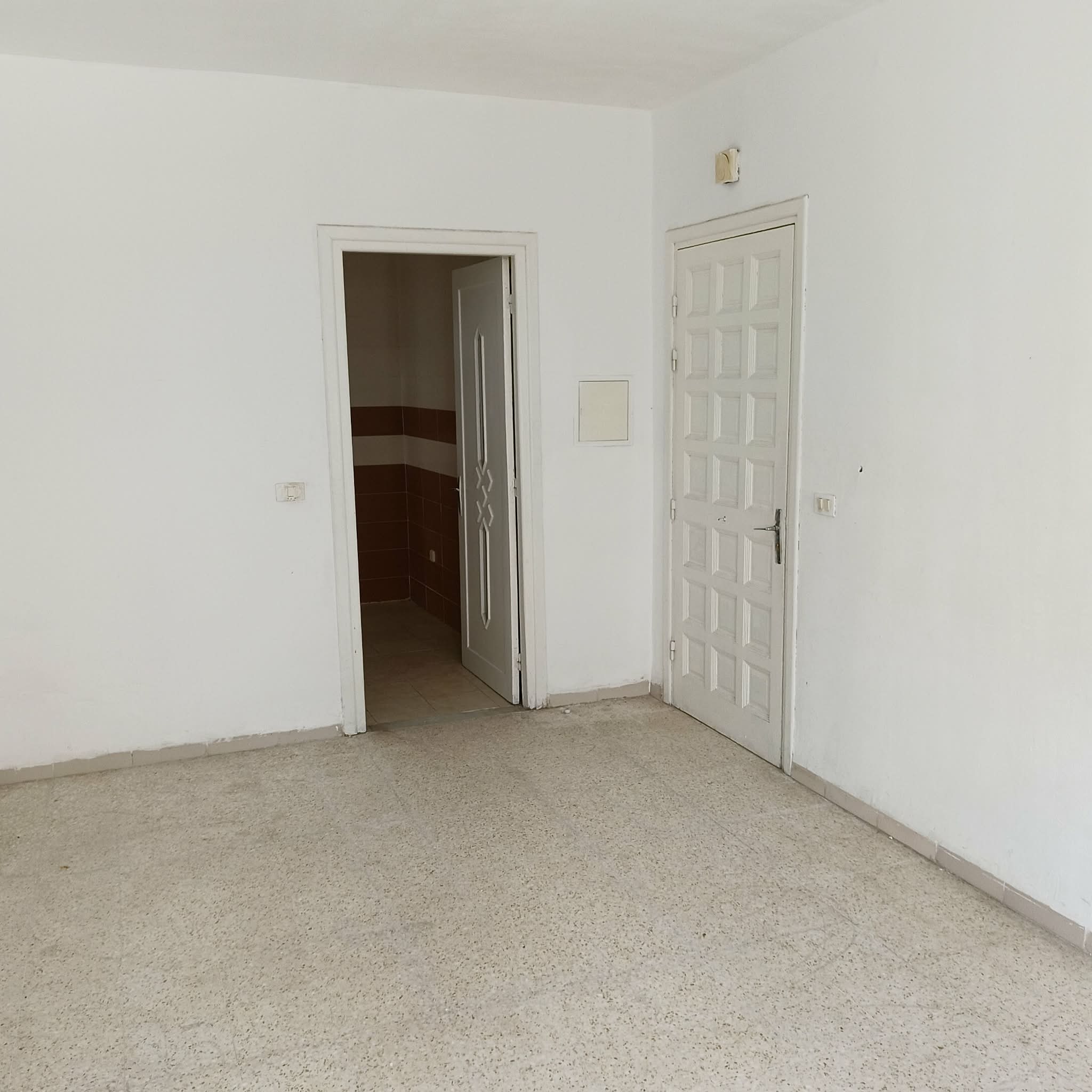 Raoued&nbsp;Cite Ennour Jaafar&nbsp;Location&nbsp;Appart. 3 pi�ces&nbsp;S plus 2 premier etage