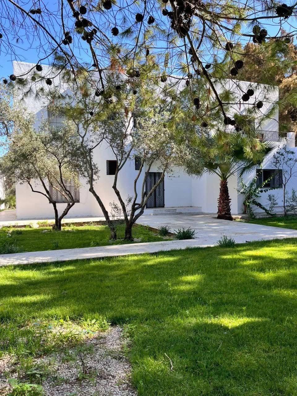Rades&nbsp;Rades&nbsp;Location&nbsp;Maisons&nbsp;Magnifique villa meubl�