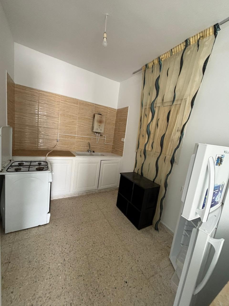 El Menzah&nbsp;El Menzah 9&nbsp;Location&nbsp;Appart. 1 pi�ce&nbsp;S 1 meubl� � el menzah 9 c
