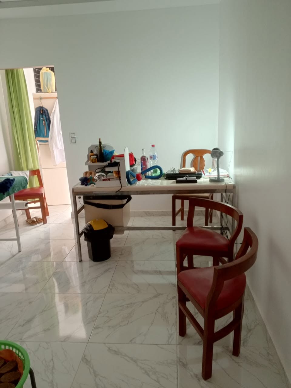El Menzah&nbsp;El Manar 2&nbsp;Location&nbsp;Autre&nbsp;Lumineux bureau s1