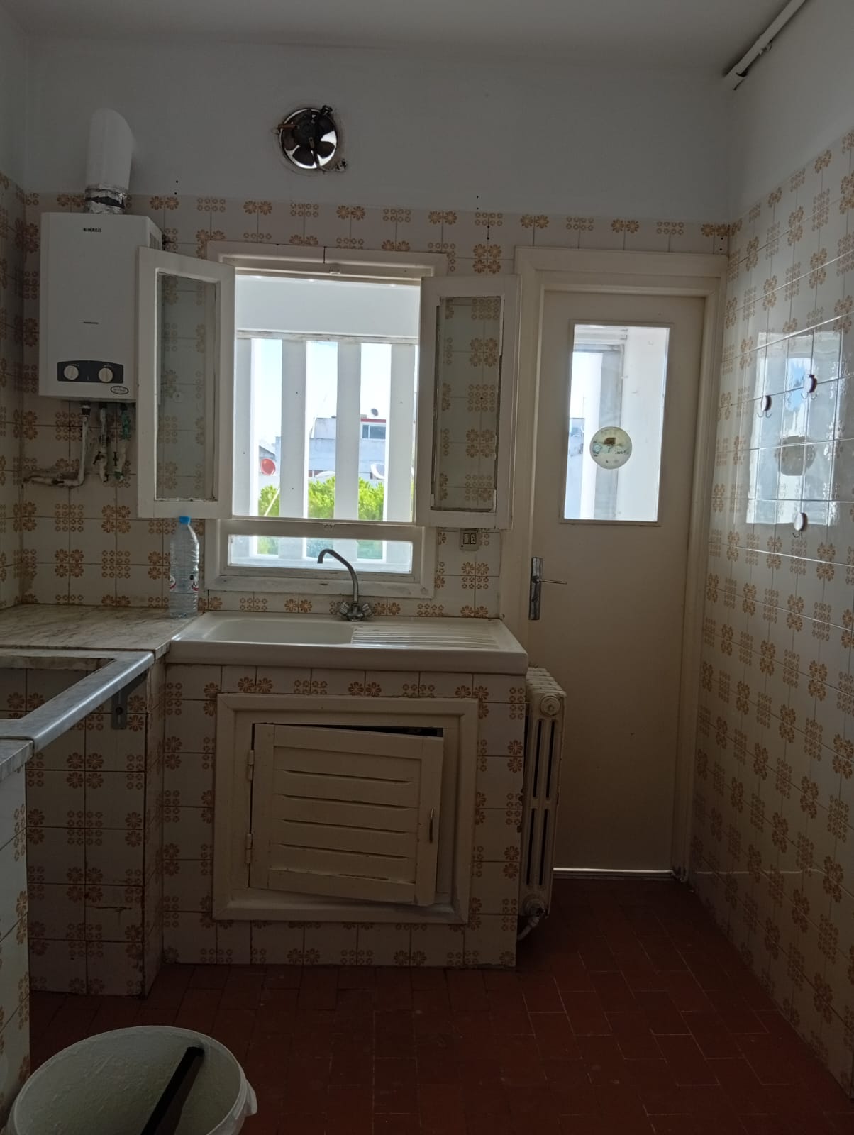 El Menzah&nbsp;Mutuelle Ville&nbsp;Location&nbsp;Appart. 4 pi�ces&nbsp;Un appartement s3 au nord hilton