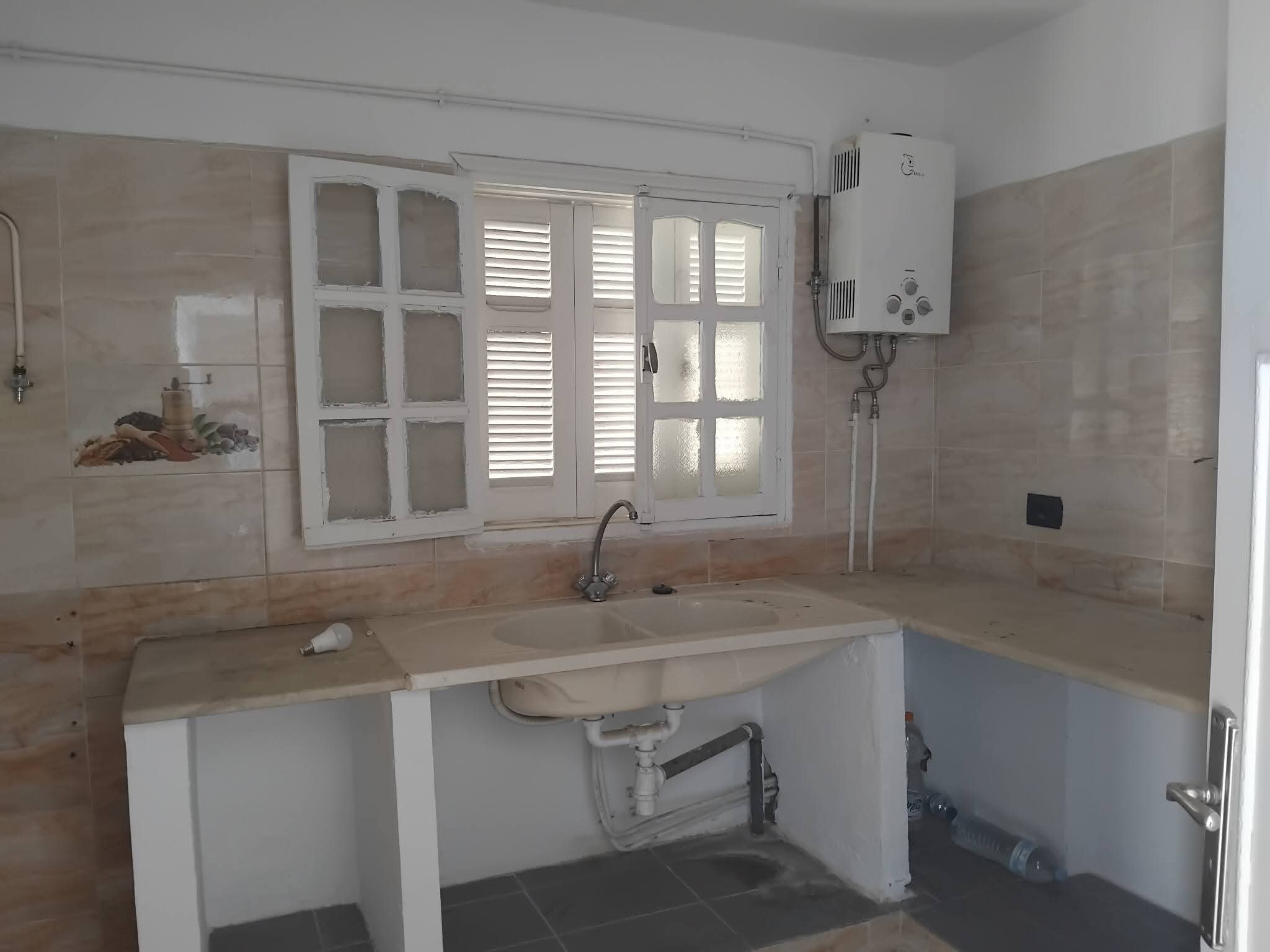 El Mourouj&nbsp;El Mourouj&nbsp;Location&nbsp;Appart. 1 pi�ce&nbsp;Studio pour c�libataire